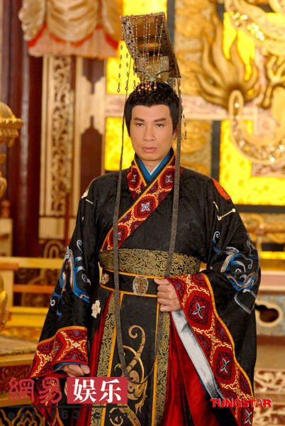 <em>陈豪</em>再次出演皇帝 靠宫女压阵演出气势-宫心计