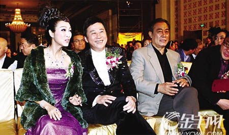 <em>香港</em>演员夏雨:无线艺人<em>薪水</em>等同的士司机