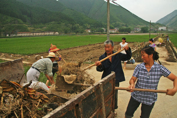 不等不靠 防灾自救—开化县村头镇灾后重建侧记(图)