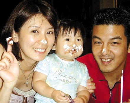 去年4月,台湾女星贾静雯召开记者会泣诉女儿梧桐妹被前夫孙志浩带往