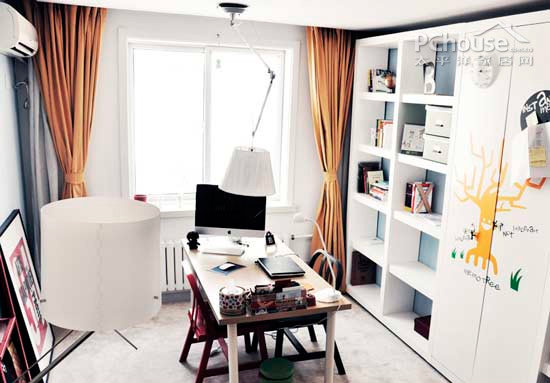 舒适与个性兼具 家庭工作室装饰方案
