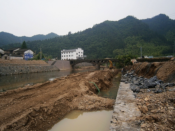 开化张湾乡农村河道综合整治一期工程已完成总工程量80